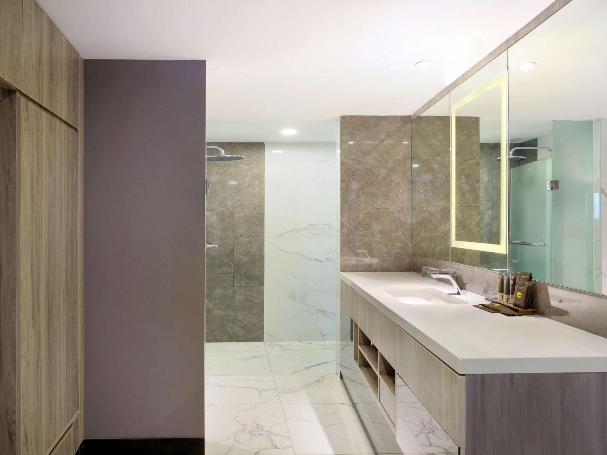 Novotel Suites Yogyakarta Malioboro Zewnętrze zdjęcie